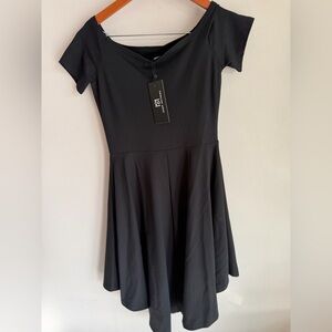 Sarin Matthews Women's Short Sleeve dress nwt medium